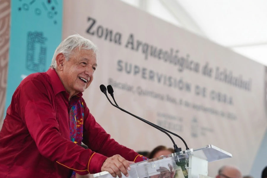 El Presidente López Obrador en la zona arqueológica Ichkabal. | lopezobrador.org.mx