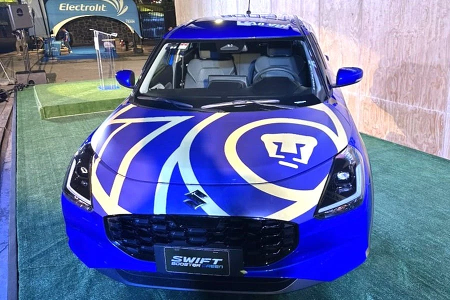 Suzuki: devela Swift Booster Green del 70 aniversario de Pumas. | @PumasMx