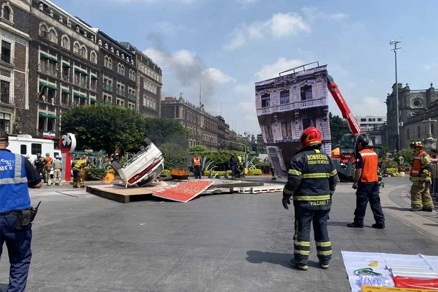 El Simulacro Nacional en CDMX tuvo la hipótesis de un sismo de magnitud 7.5, con epicentro en el Puerto de Acapulco, Guerrero. | @Bomberos_CDMX