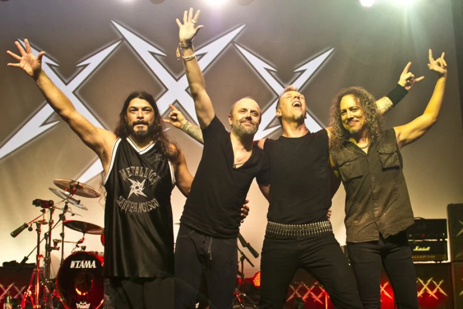 Metallica sorprendió al público en CDMX con un inesperado cover de La Chona.  | @Metallica