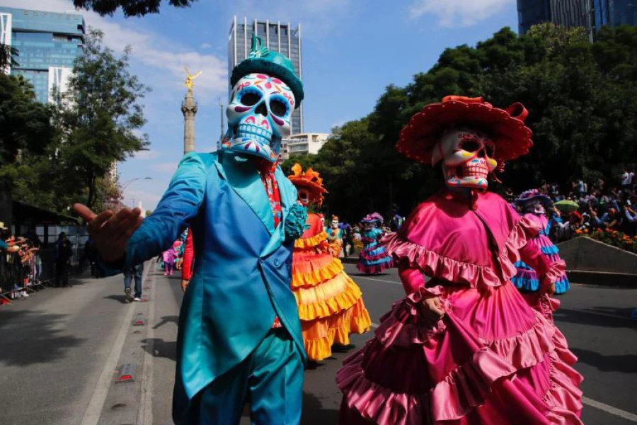 El Desfile de Catrinas en CDMX: una celebración que une tradición y creatividad. | @Claudiashein