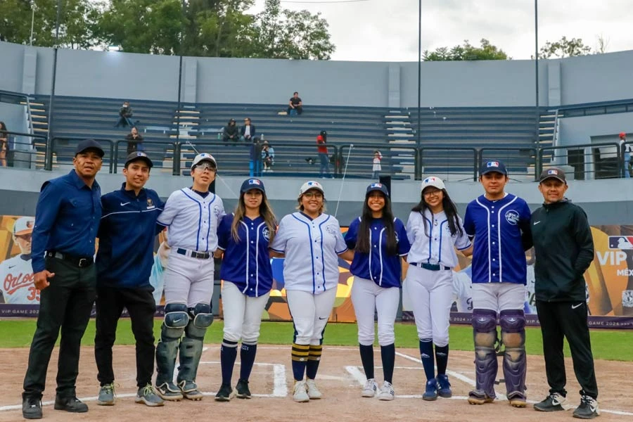 Gran ambiente se vivió en este juego amistoso. | Deporte UNAM