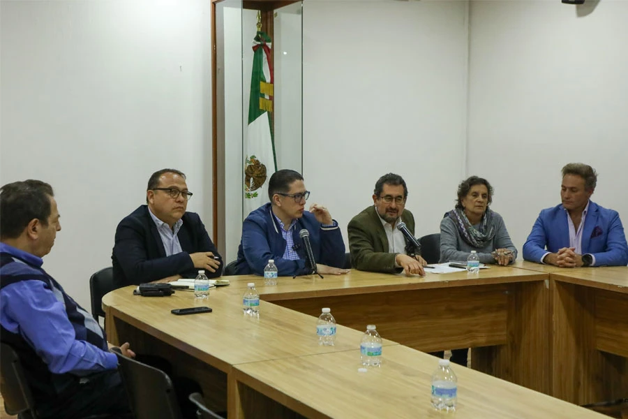 El titular de la SECGOB, César Cravioto Romero, junto a funcionarios. | Gobierno de la CDMX