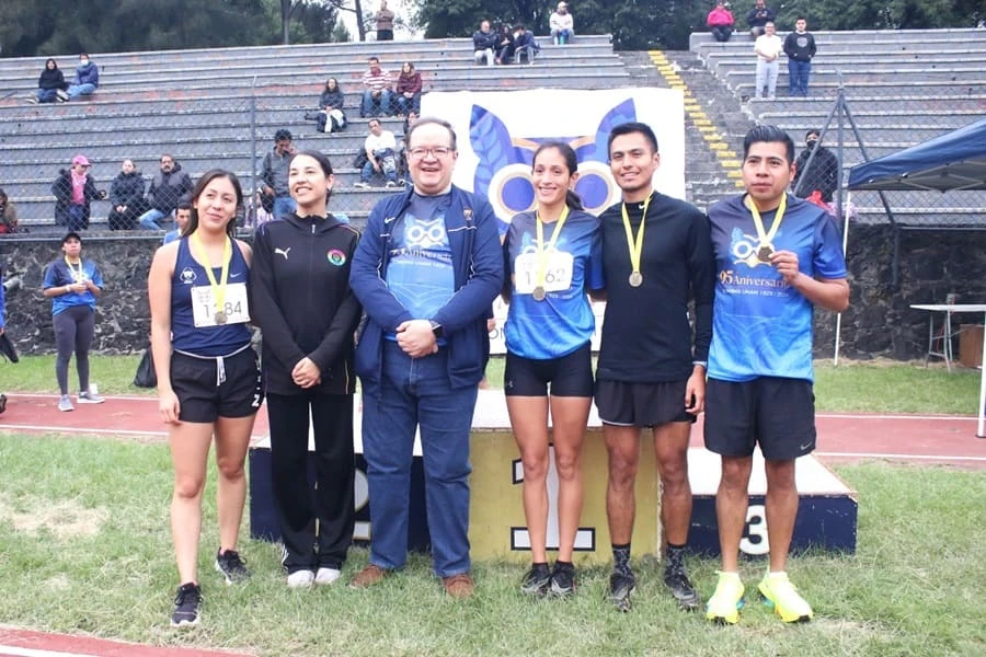 Rector de la UNAM en la premiación. | DGDU