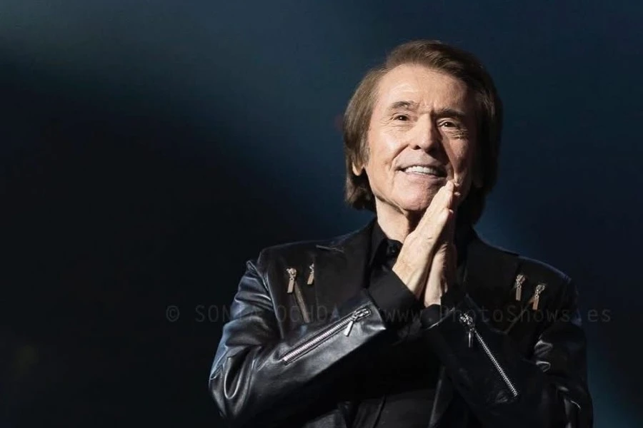 El cantante y actor mantiene su gira prevista para 2025.  |   @raphaelartista