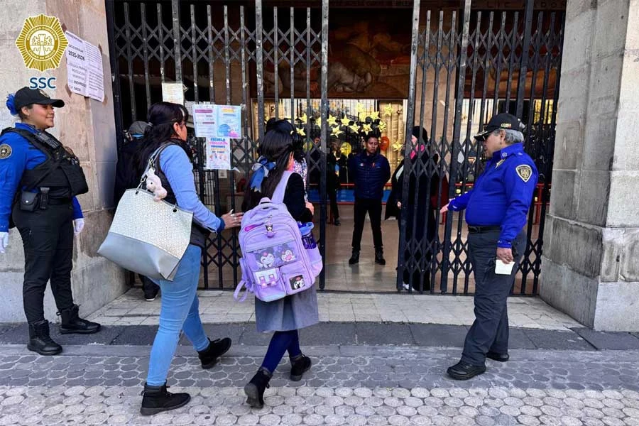 Policías de la CDMX apoyaron en el Operativo Regreso a Clases 2024-2025. | @SSC_CDMX