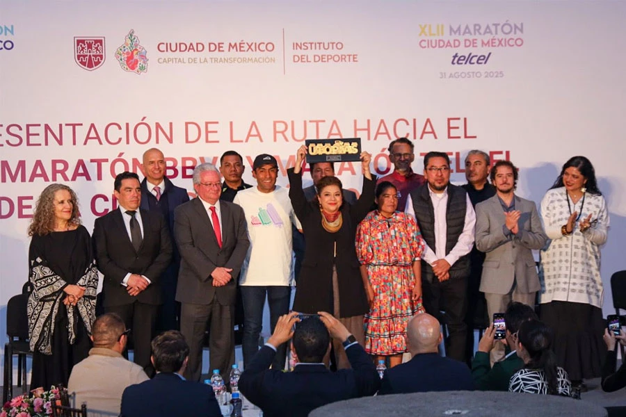 La Jefa de Gobierno de la CDMX, Clara Brugada, en la presentación de la media maratón y maratón de la CDMX. | Gobierno de la CDMX